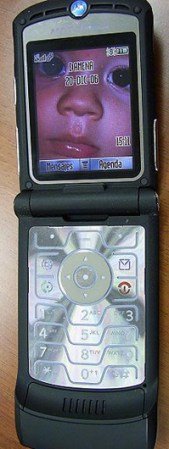En el 2005 el Motorola V3 enamoró a los usuarios de celulares y fue el más popular de Europa.