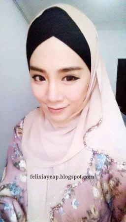 Felixia Yeap: de la portada de Playboy al velo del Islam.