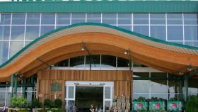 Whole Foods revisa norma sobre español