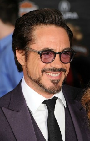 El nominado en dos ocasiones a los premios Oscar y ganador de dos Globos de Oro y un BAFTA, Robert Downey Jr. tiene 49 años. El protagonista de "Iron man" y "Sherlock Holmes", entre otras 60 películas, nació el 4 de abril de 1965.