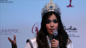 Miss Universo exhorta a educar sobre el sida