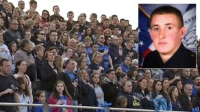 Miles rinden tributo a oficial caído, Brian Moore