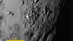 Se revela existencia de montañas en Plutón