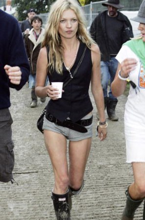 Kate Moss llegó a estar dramáticamente delgada, al grado que confesó no desear verse así. Sin admitir ningún trastorno alimenticio, la modelo ha declarado que no comía adecuadamente.
