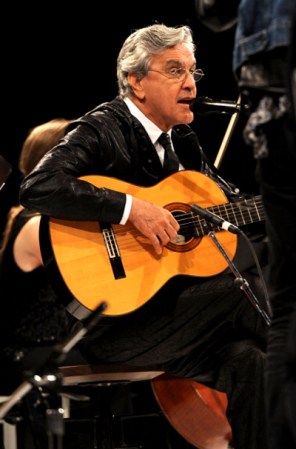 Ricardo Arjona, Edgar Barrera, Juanes, Carla Morrison, Arturo Sandoval, Ivete Sangalo y Caetano Veloso (Persona del año 2012 de la Academia Latina de la Grabación) recibieron 4 nominaciones cada uno.