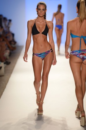 Caffe Swimwear es otra de las firmas que desfila en las pasarelas del Miami Fashion Week Swim.