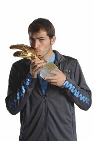 El "bombonazo" de Iker Casillas.