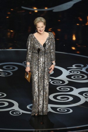 La actriz Meryl Streep, es conocida como la mujer "más nominada en la historia del Oscar", en el 2012 ganó una estatuilla por su actuación en "The Iron Lady"
