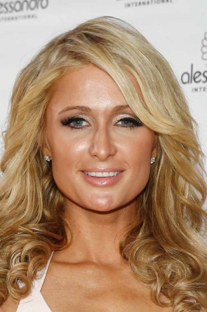 Paris Hilton reaparece más sexy que nunca.