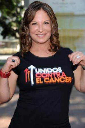 La Dra. Ana María Polo, del programa "Caso cerrado". En Mayo del 2003 a la Dra. Polo le detectaron cáncer del seno en una etapa avanzada, por lo cual necesito una mastectomía radical para removerle su seno derecho.