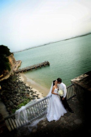 Novios frente al mar