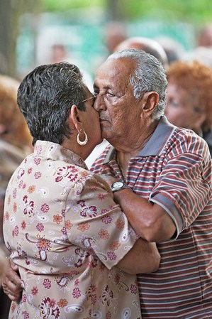 Festival de música en vivo de San Juan. ¡No hay edad para pasar un buen rato y bailar!