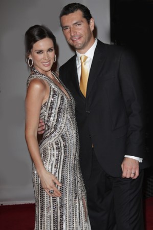Otra hermosa pareja, Jacqueline Bracamontes y Martín Fuentes