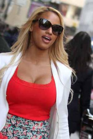Fanny Neguesha