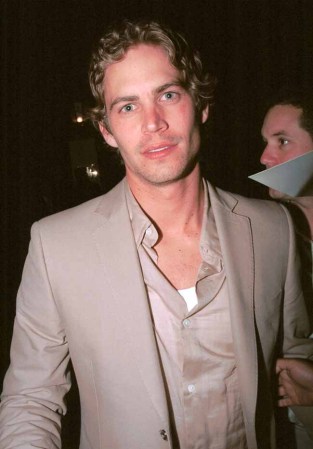 El actor nació en 1973 en California, hijo de una modelo y de un contratista de alcantarillado, tenía cuatro hermanos.