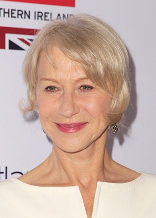 Helen Mirren sostiene causas sociales como la lucha contra el sida en África.