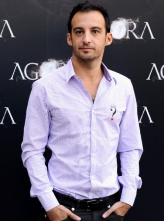 El niño de oro del cine español, Alejandro Amenabar, es un aguerrido defensor de los derechos homosexuales. A la vez se lo relaciona con un nuevo estilo de cine Español, mucho más profesional e internacional.