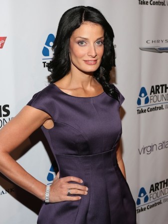 Dayanara Torres se coronó como Miss Universo en la Ciudad de México en 1993. La puertorriqueña, quien se casó con el salsero Marc Anthony, padre de sus dos hijos, para divorciarse unos años después ha sido modelo, actriz y cantante.