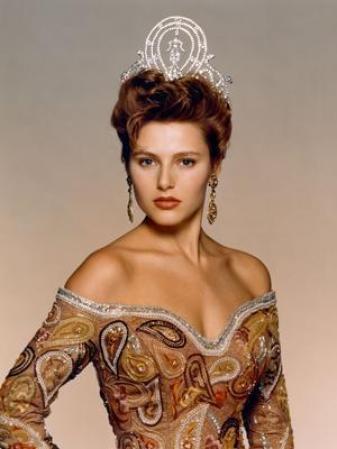 Miss Universo 1990, Mona Grudt de Noruega