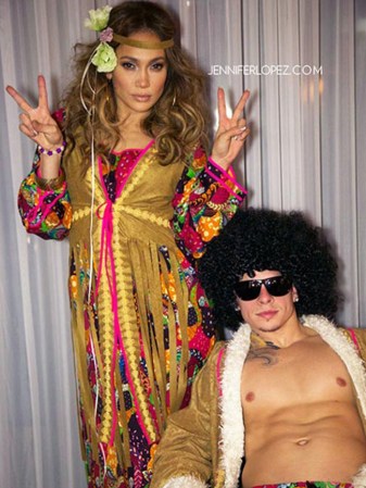 J.Lo junto a Casper al estilo hippie