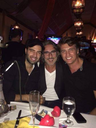 Ha participado en más de 17 telenovelas y 20 obras de teatro. En la imagen, junto a los actores Jencarlos Canela y Miguel Varoni.