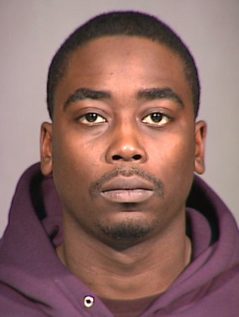 CORNELL NEILLY, Offense Type: Bank Robbery--<br /><br />Las imágenes en esta galería son proporcionadas por autoridades policiales. Las personas arrestadas enfrentan solo acusaciones y son consideradas inocentes al menos que en una corte se compruebe lo contrario.