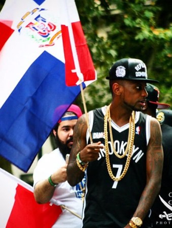 Cientos de miles de personas tomaron las calles de Nueva York para festejar el Gran Desfile Nacional Dominicano, una cita ya clásica y que cada año llena la Sexta avenida de música y colorido.