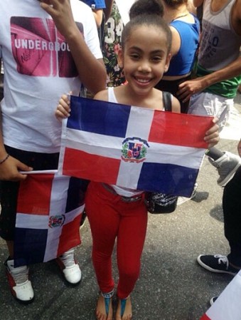 Cientos de miles de personas tomaron las calles de Nueva York para festejar el Gran Desfile Nacional Dominicano, una cita ya clásica y que cada año llena la Sexta avenida de música y colorido.