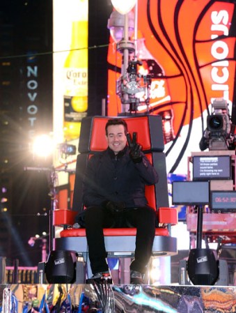 Más de un millón de personas recibió a lo grande el nuevo año en la mítica plaza neoyorquina de Times Square, donde ni el frío ni las estrictas medidas de seguridad fueron un obstáculo para la alegría y el jolgorio.