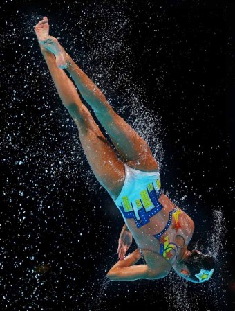 Competencia de natación sincronizada en Barcelona.