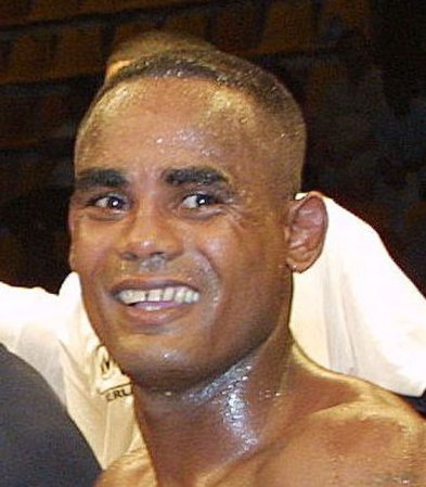 El campeón francés de lucha libre Johnny Catherine fue asesinado por sus vecinos en la isla Reunión del Océano Indico. Lo mataron a machetazos enfurecidos por los actos de matón del peleador, que usaba sus destrezas para aterrorizarlos. Tres hombres cumplieron leves condenas de prisión por el hecho.