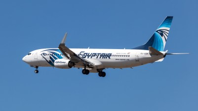 Hollande: avión de EgyptAir podría haberse estrellado