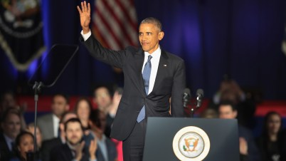 Obama se despide con llamado a cuidar la democracia