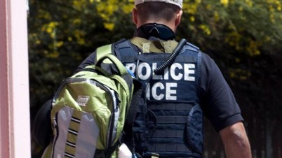 Arrestan a dreamer en redada de ICE; hay protestas