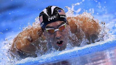 Phelps gana otras dos de oro y sigue sumando