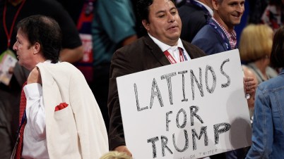 Sondeo: Trump reduce ventaja de Clinton entre hispanos