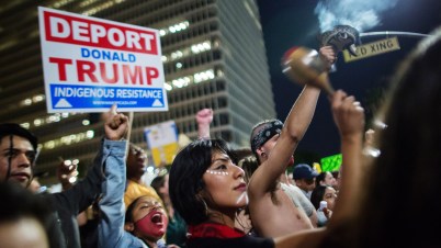 Trump promete echar a 3,000,000 de indocumentados