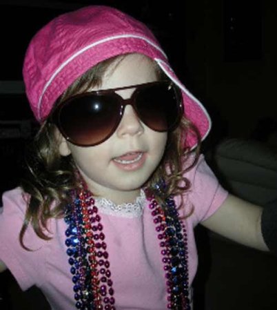 Caley Anthony murió en circunstancias no aclaradas. Su madre fue acusada de su asesinato pero resultó declarada no culpable por un jurado durante un juicio celebrado en la zona de Orlando, Florida. .Fotos tomadas de la página que Casey Anthony mantenía en photobucket.com antes de ser juzgada y exonerada por la muerte de su hija Caley Anthony y que fueron consideradas como posible evidencia por la fiscalía.