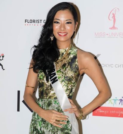 Las aspirantes a Miss Universo exhibieron modelitos de fantasía en Moscú, donde este 9 de noviembre se decidirá la ganadora.