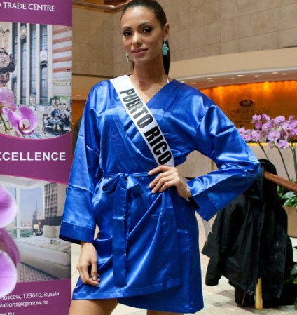 La candidata puertorriqueña, Monic Perez, desplaza su belleza en Miss Universo 2013.