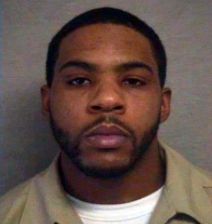 El pistolero fue identificado como, Lawrence Campbell, de 27 años.