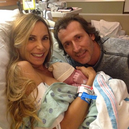 NATALIA STREIGNARD, feliz con la pequeña Gia, 16 de junio.