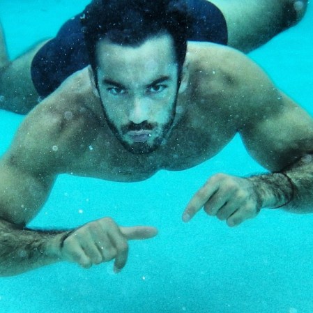 Por esa época intervino en el reality show titulado Fear factor VIP, en el que, a pesar de su condición física y habilidad para practicar deportes extremos, no logró colocarse como el ganador.