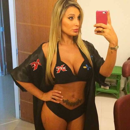 Andressa Urach, una Miss Bum-Bum que quiere ser la "Novia del Mundial".