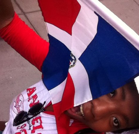 Cientos de miles de personas tomaron las calles de Nueva York para festejar el Gran Desfile Nacional Dominicano, una cita ya clásica y que cada año llena la Sexta avenida de música y colorido.