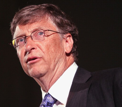 El visionario fundador de Microsoft, Bill Gates, conserva el segundo puesto con un total de 67.000 millones de dólares.
