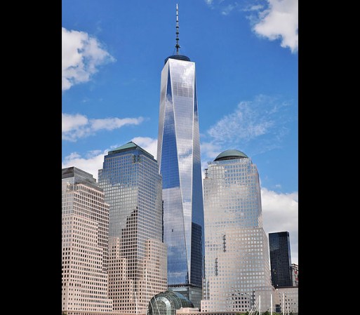 6. One World Trade Center – Nueva York: El reemplazo de la Torres Gemelas tuvo un costo aproximado de $3,800 millones de dólares y se inauguró en el 2014 con una altura de 541 metros, siendo la séptima estructura más alta del mundo.
