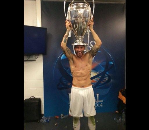 Sergio Ramos: De lo peor de la eliminatoria de España para las mujeres fue la ausencia de los cuadritos de Ramos.
