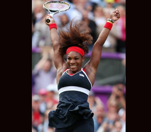 Serena Williams, la tenista estadounidense al momento de culminar el partido contra la rusa, María Sharapova. Se quedó con el oro y sin ningún estilo en su cabello. El viento hizo de las suyas.
