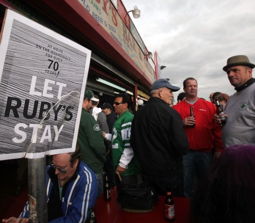 Ruby's era considerado un lugar emblemático en Coney Island.